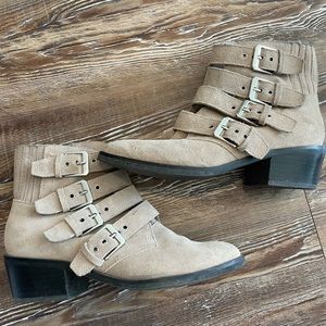 Dr. Comfort Women’s Grey Booties